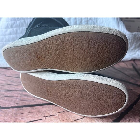 UGG Mika Black Pull on Suede Bootie Rubber Sole Women's 6 - Picture 13 of 14